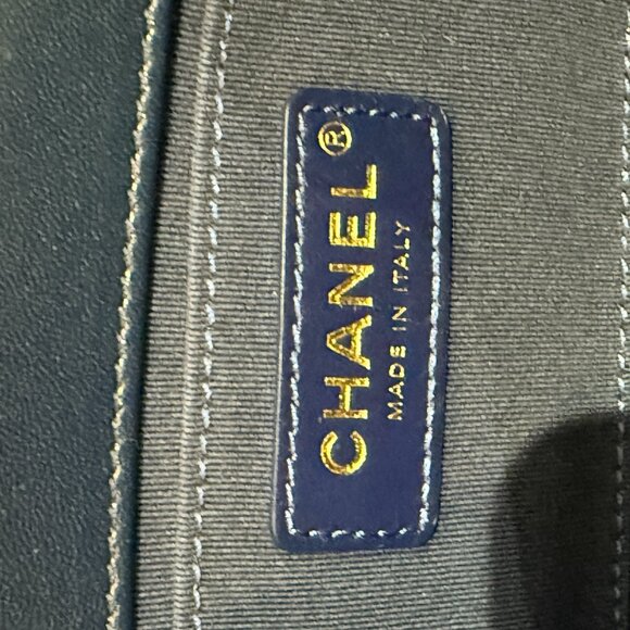 Chanel CC Diamond Lock Flap Bag Quilted Lambskin Mini - Picture 14 of 15